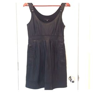 Like new Theory leather jumper w pockets!